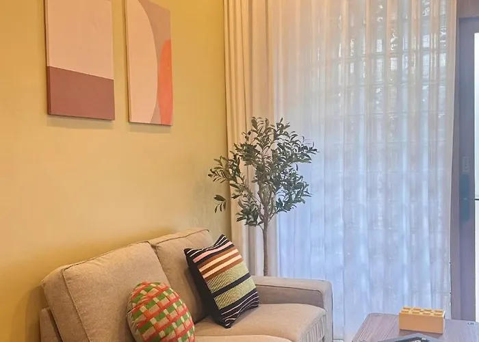 Nueng Rana 151 Scandinavian Hideaway Yaowarat Bangkok